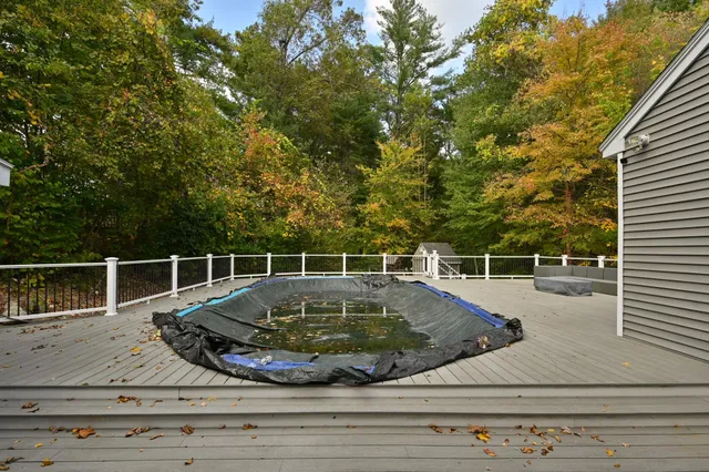 $999,900 | 16 Autumn Woods Road, Salem, NH 03079