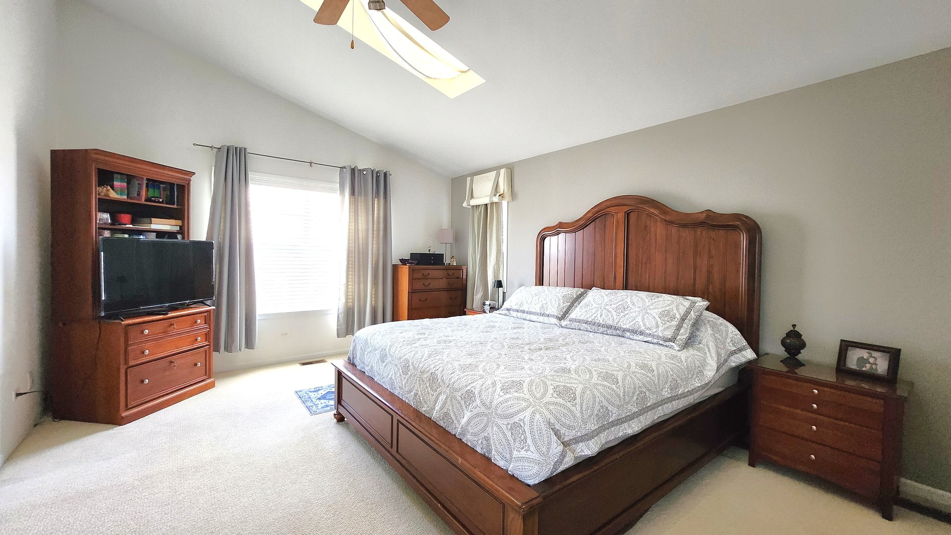 1204 Frederick Court Elgin, IL 60120 - Photo 13 of 25