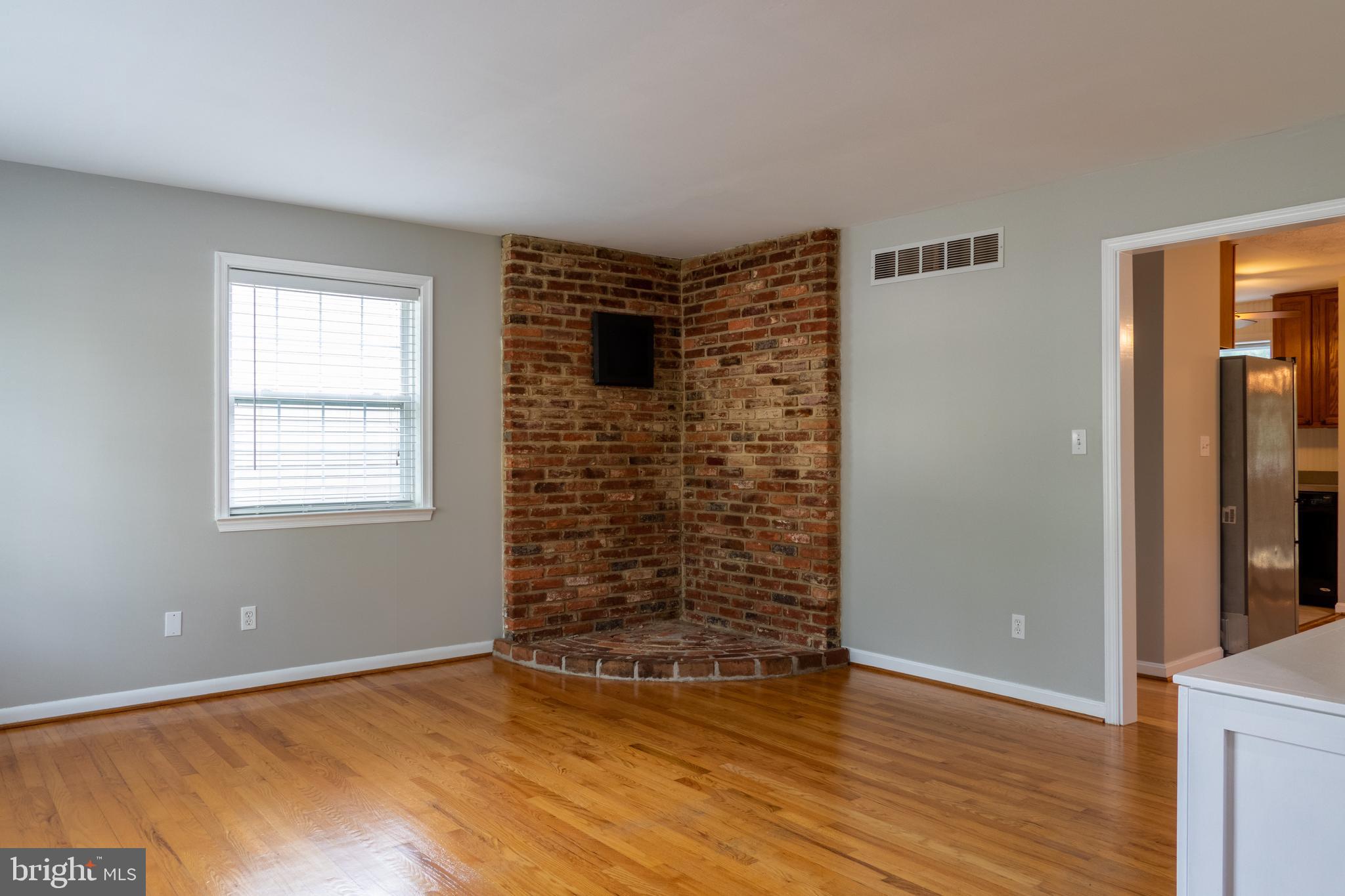 1807 Keymar Road Edgewater, MD 21037 - Photo 11 of 38