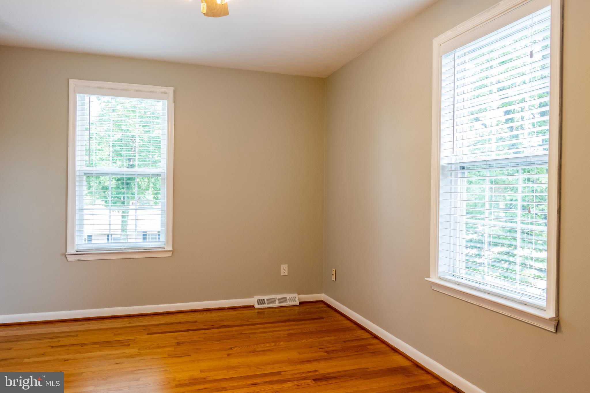 1807 Keymar Road Edgewater, MD 21037 - Photo 16 of 38