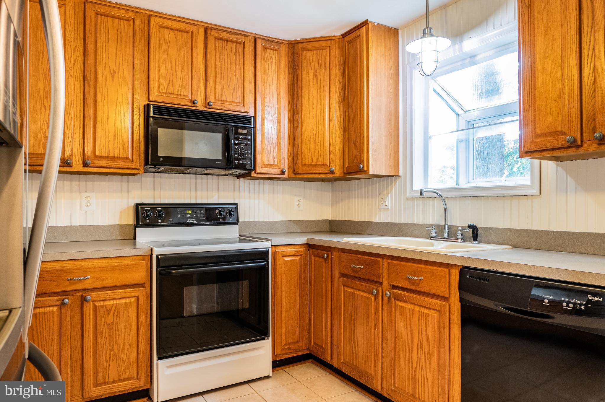 1807 Keymar Road Edgewater, MD 21037 - Photo 4 of 38