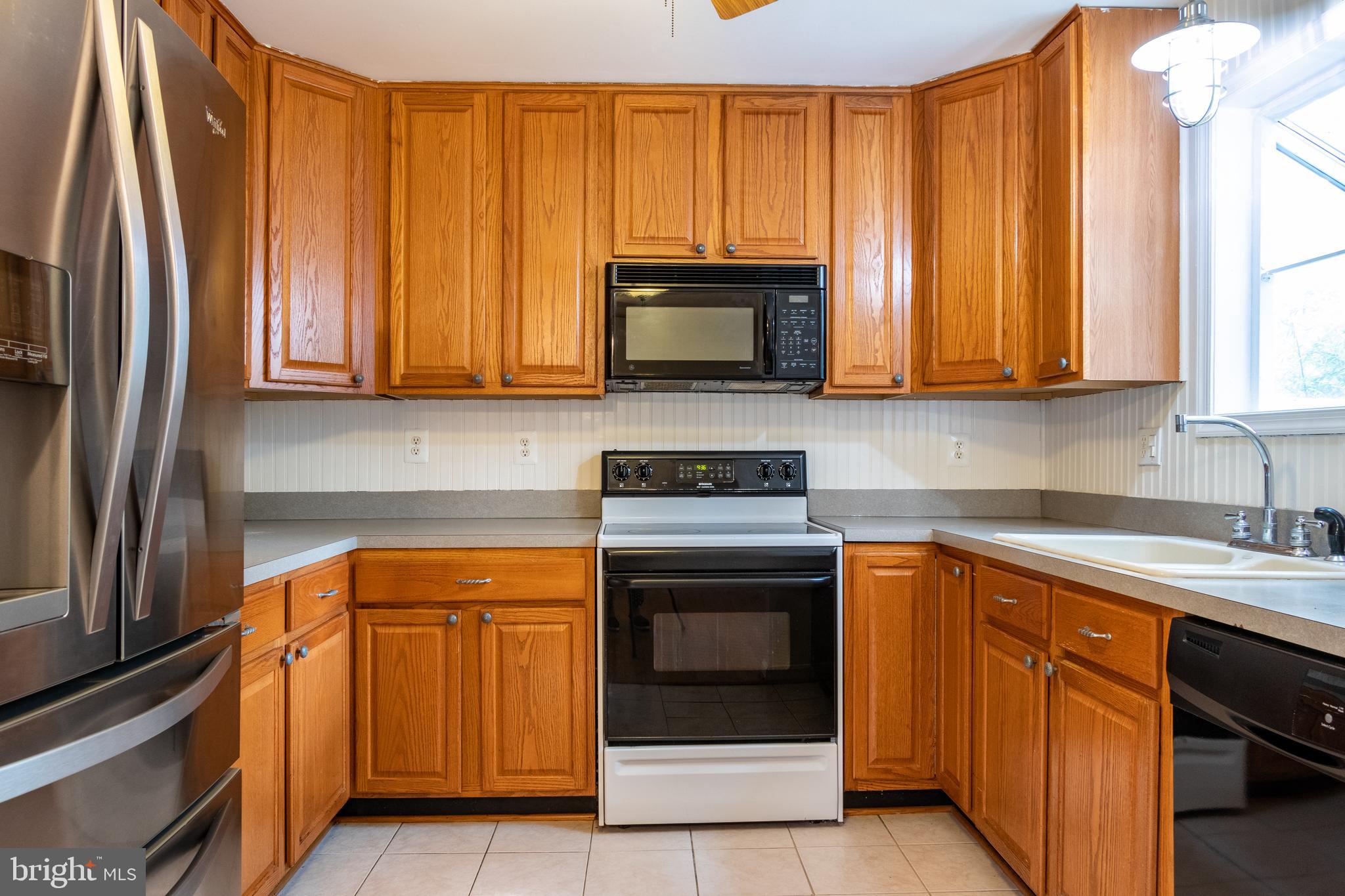 1807 Keymar Road Edgewater, MD 21037 - Photo 5 of 38