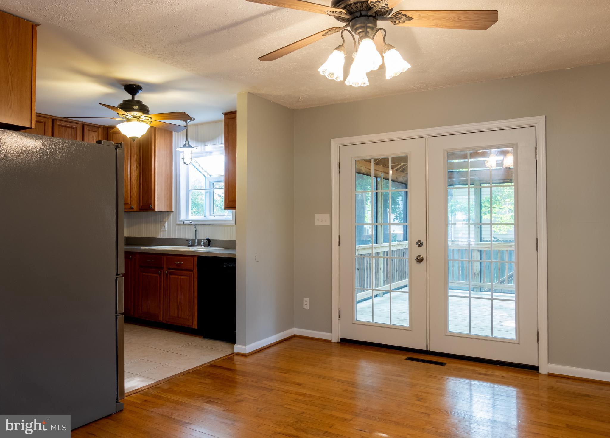1807 Keymar Road Edgewater, MD 21037 - Photo 6 of 38