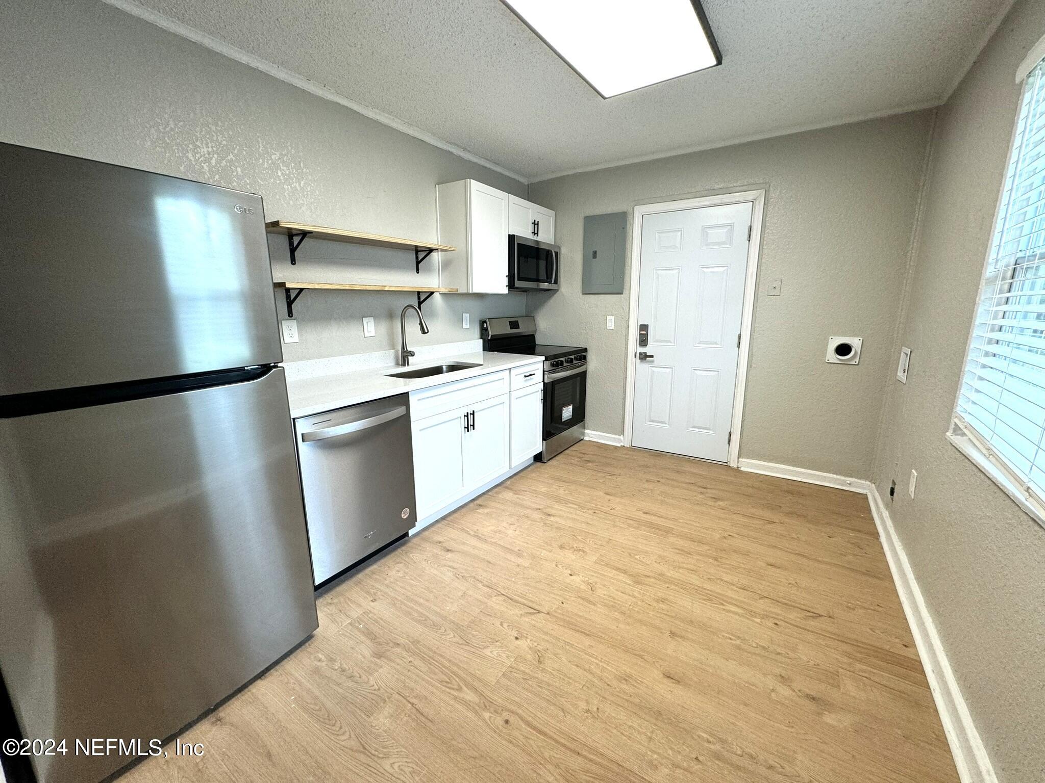 5951 Wilmar Road West Jacksonville, FL 32244 - Photo 4 of 7 4 Kitchen A