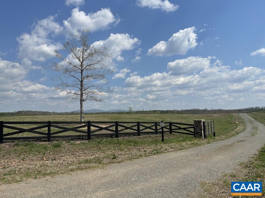 Tbd Tbd Rolling Road Scottsville, VA 24590 - Photo 3 of 19 a view of a lake