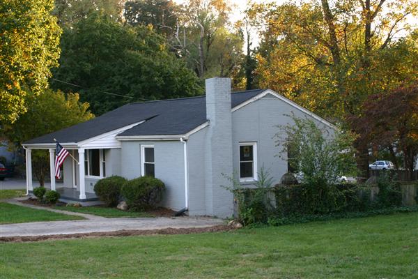 2313 Carlton Road Southwest Roanoke, VA 24015 - Photo 3 of 29 img_0685_37726_S
