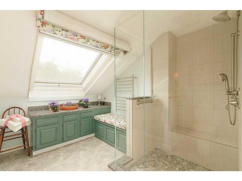 29 Blueberry Cove Road, Unit 29 Yarmouth, ME 04096 - Photo 19 of 33 Master Bath/Spa.