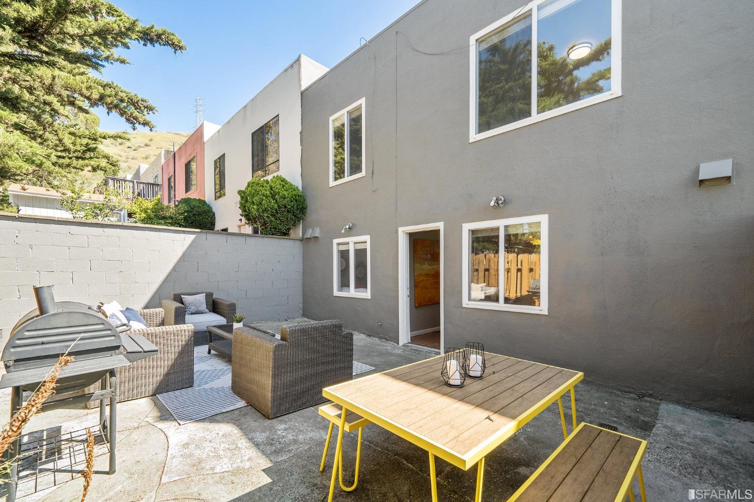 67 Marshall Way Daly City, CA 94014 - Photo 37 of 42 a view of a workspace with furniture