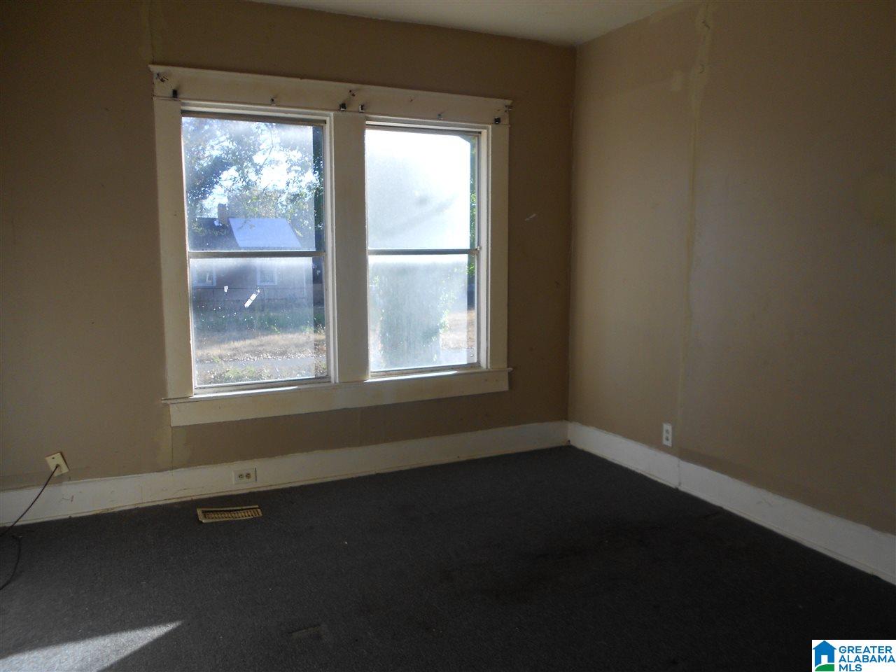 733 23rd Street Southwest Birmingham, AL 35211 - Photo 5 of 8