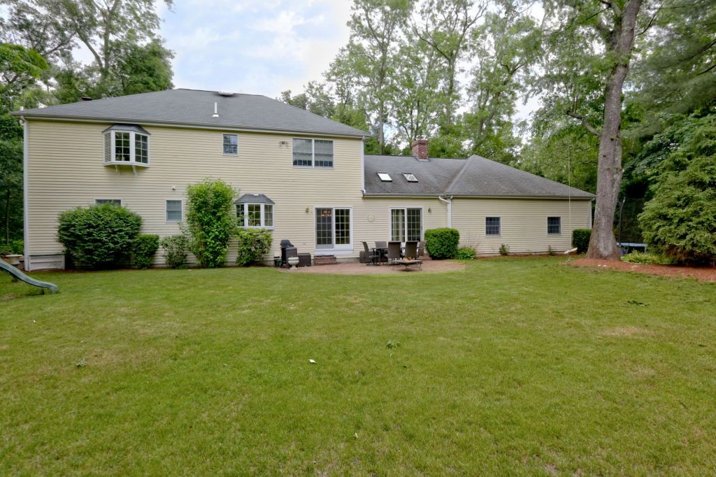99 Boston Post Road Wayland, MA 01778 - Photo 5 of 30