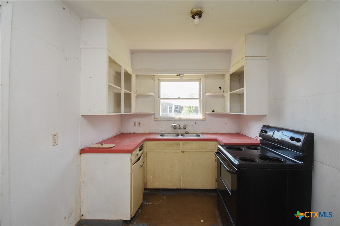 3605 East Rio Grande Street Victoria, TX 77901 - Photo 6 of 15