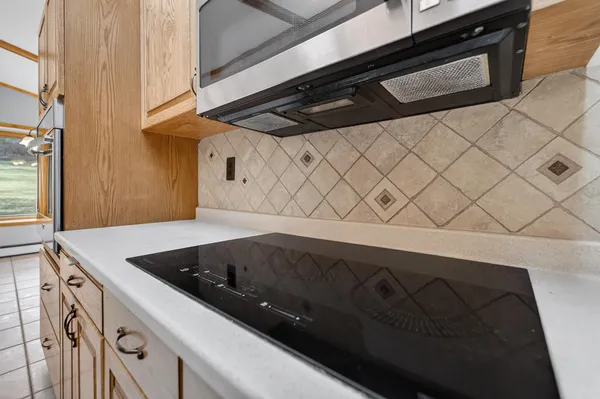 $624,900 | 7116 Twin Sunset Road, Middleton, WI 53562