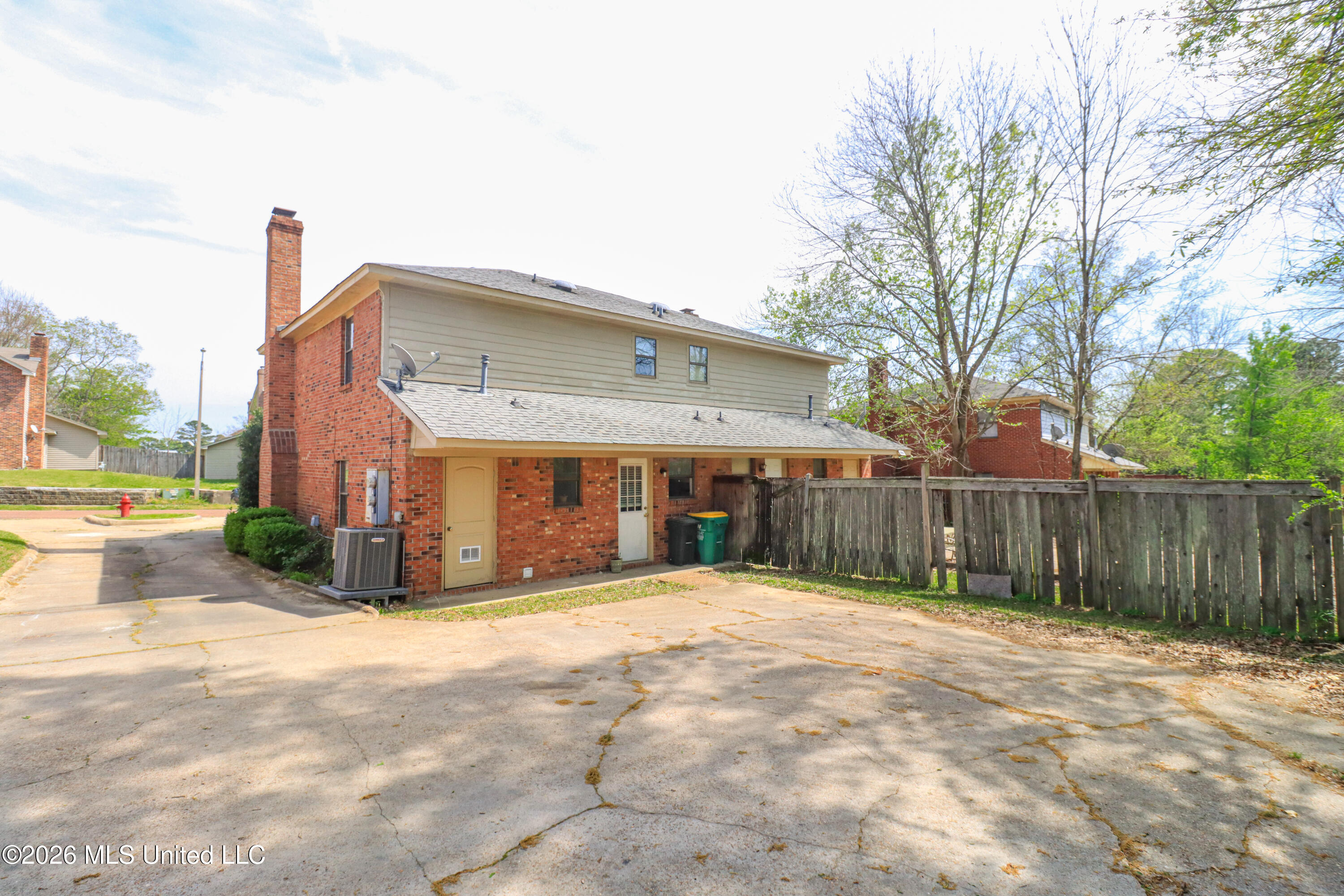 913 Glastonbury Circle, Unit B Ridgeland, MS 39157 - Photo 28 of 28 931 Glastonbury 5
