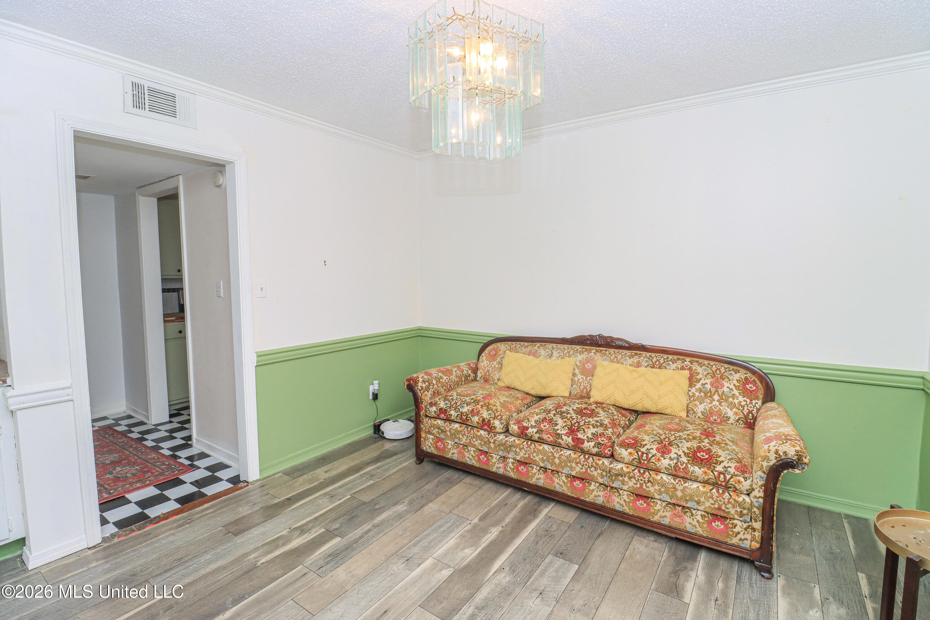 913 Glastonbury Circle, Unit B Ridgeland, MS 39157 - Photo 6 of 28 931 Glastonbury 26