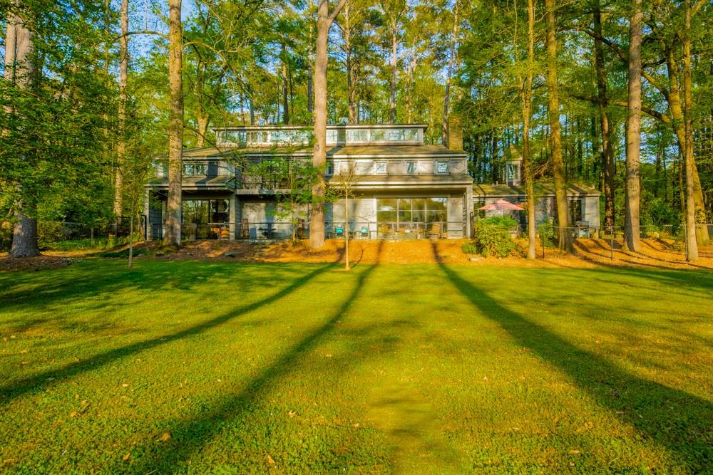 770 Fairfield Road Northwest Atlanta, GA 30327 - Photo 1 of 1