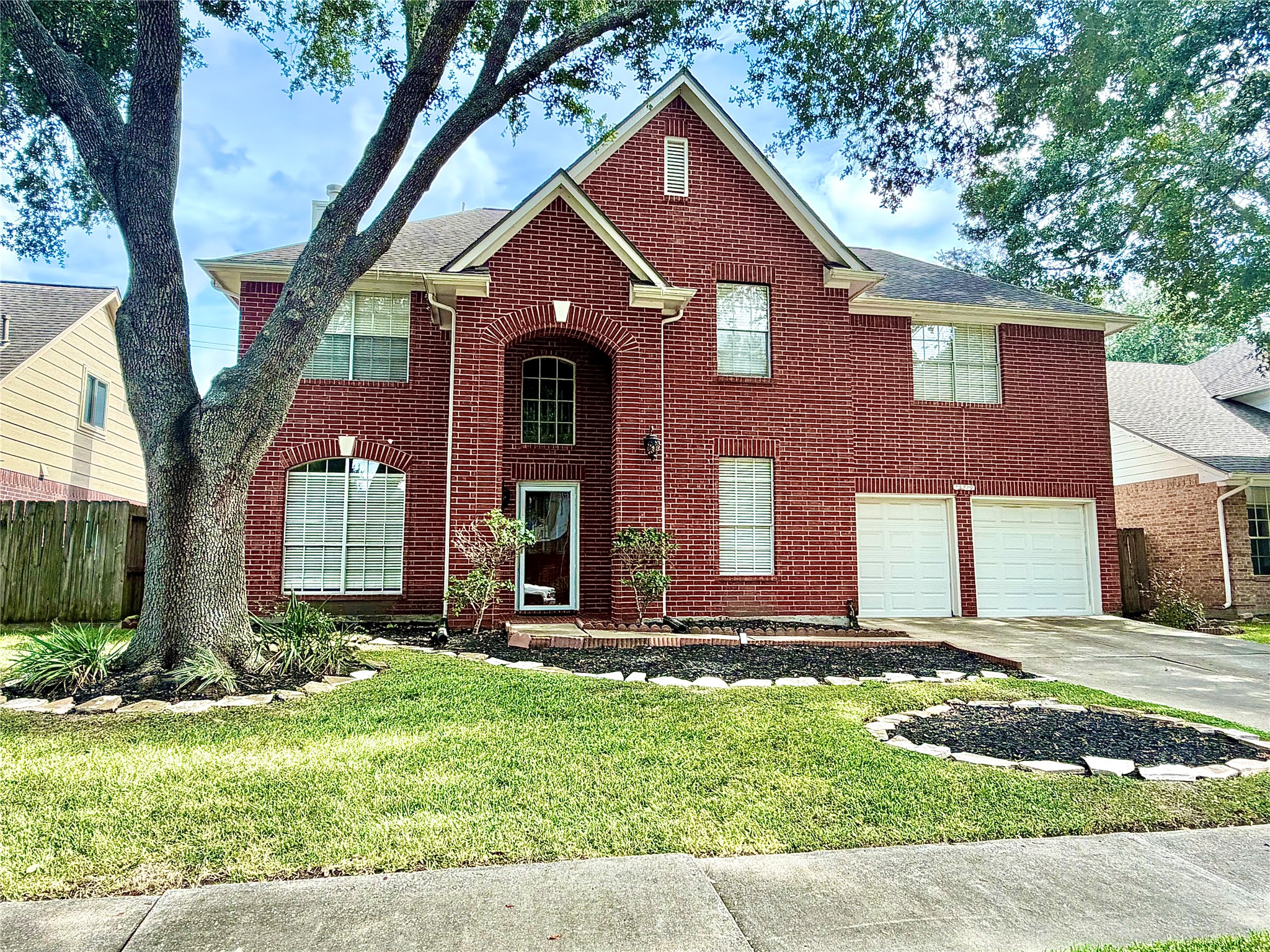 15819 Camp Fire Road Friendswood, TX 77546 - Photo 1 of 31 Gallery Image 1