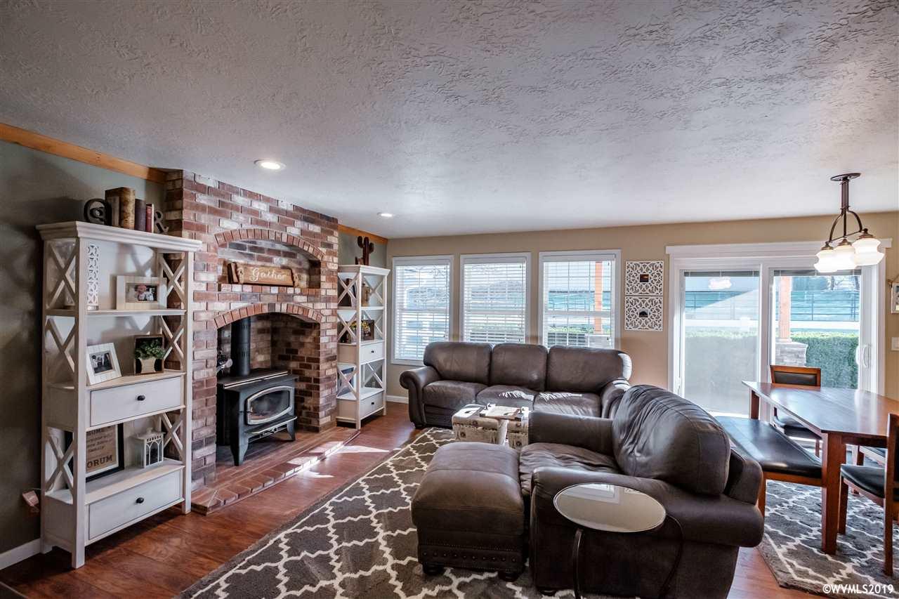 5854 Timber Ridge Drive Southeast Salem, OR 97317 - Photo 17 of 42