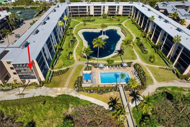 $1,820,000 | 1401 Middle Gulf Drive, Unit 306O, Sanibel, FL 33957