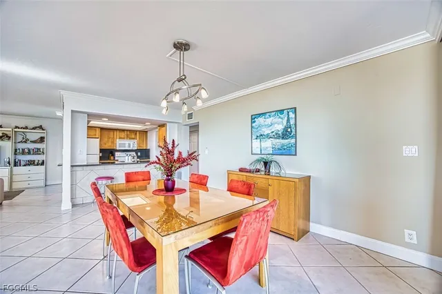 $1,820,000 | 1401 Middle Gulf Drive, Unit 306O, Sanibel, FL 33957