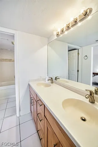 $1,820,000 | 1401 Middle Gulf Drive, Unit 306O, Sanibel, FL 33957