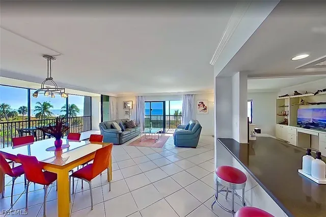 $1,820,000 | 1401 Middle Gulf Drive, Unit 306O, Sanibel, FL 33957