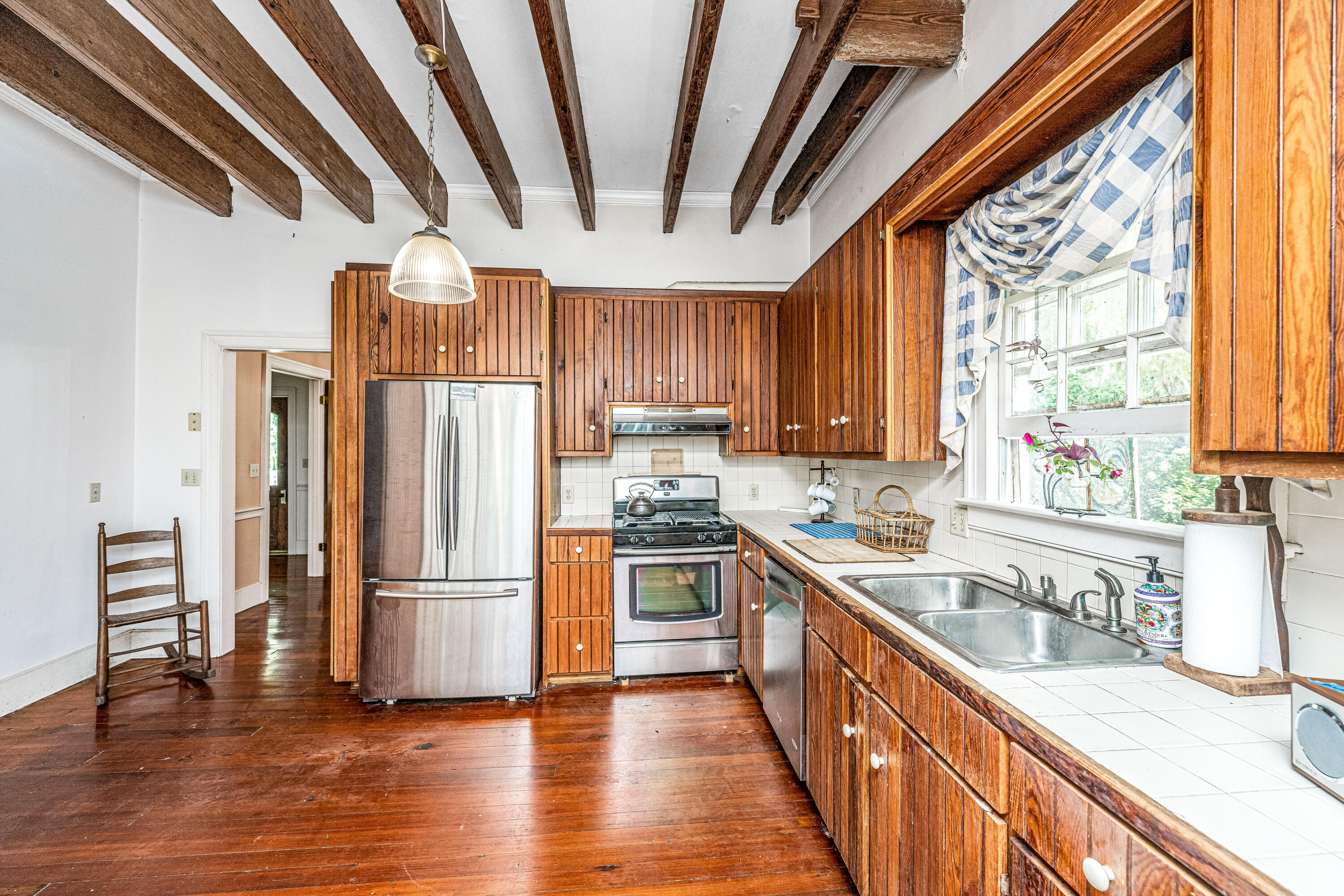 8083 Point Of Pines Road Edisto Island, SC 29438 - Photo 19 of 86 8083PointofPines_Home016