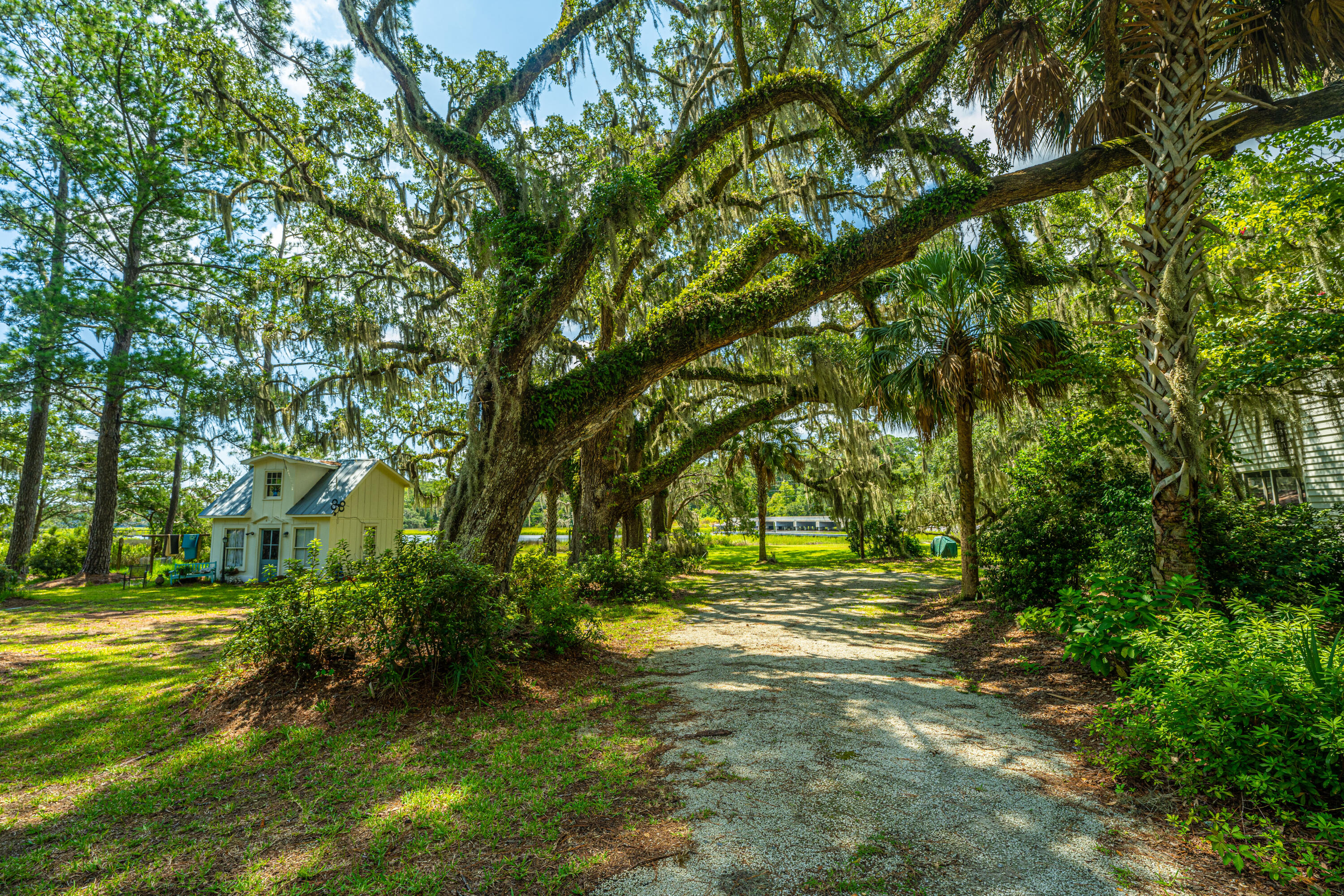 8083 Point Of Pines Road Edisto Island, SC 29438 - Photo 41 of 86 8083PointofPines_Home060