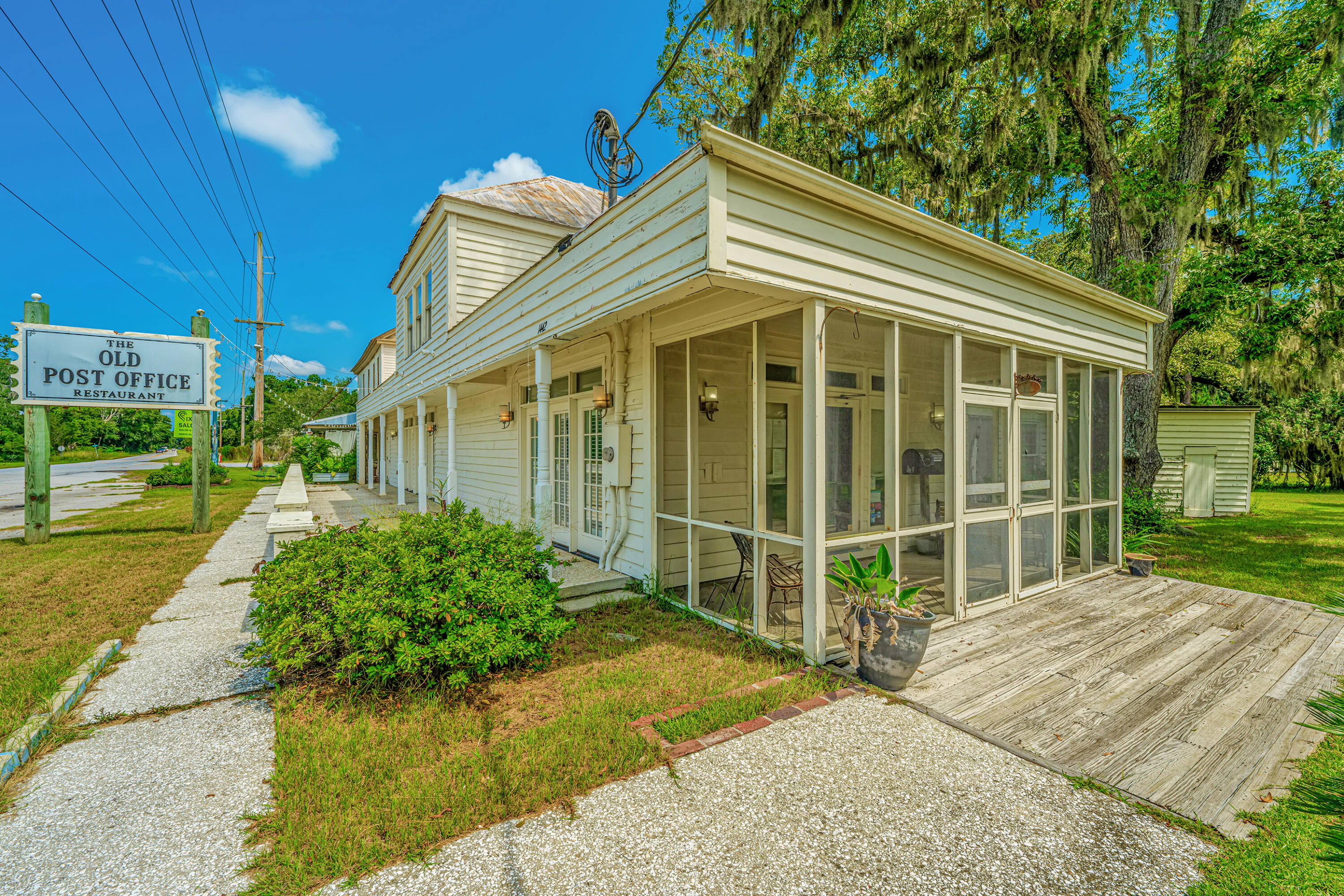 8083 Point Of Pines Road Edisto Island, SC 29438 - Photo 55 of 86 8083PointofPines_OldPostOffice009