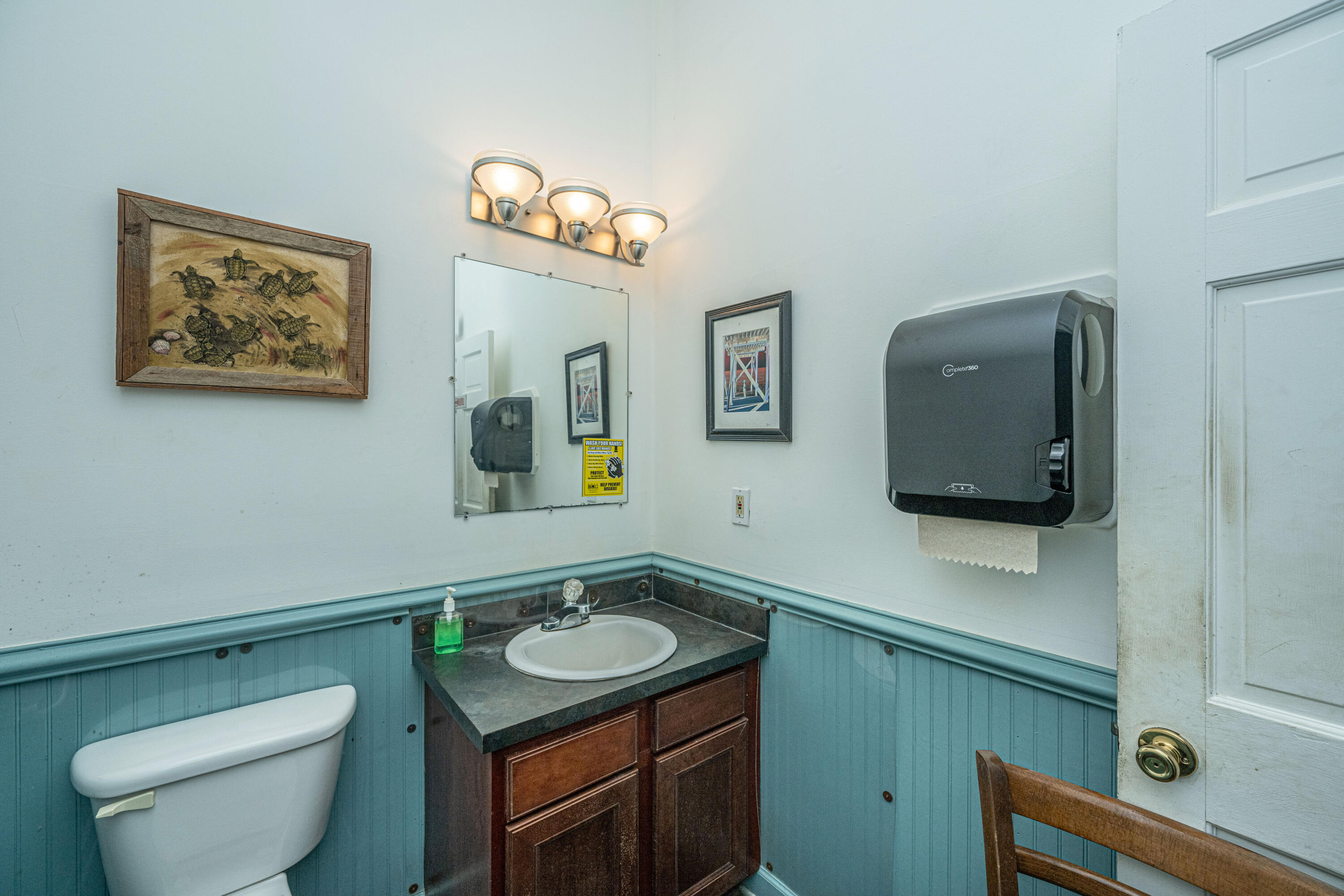 8083 Point Of Pines Road Edisto Island, SC 29438 - Photo 67 of 86 8083PointofPines_OldPostOffice027