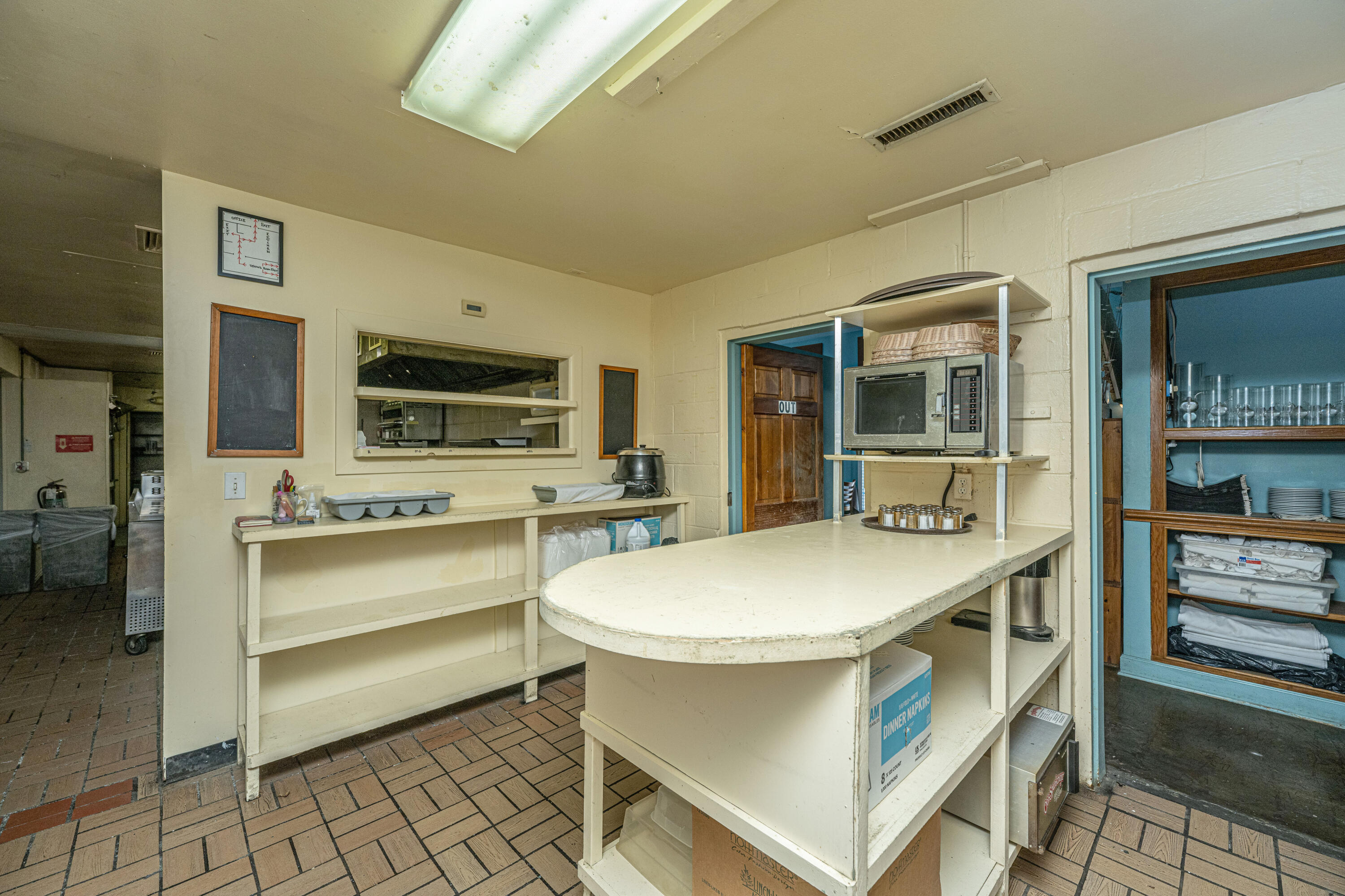 8083 Point Of Pines Road Edisto Island, SC 29438 - Photo 68 of 86 8083PointofPines_OldPostOffice029