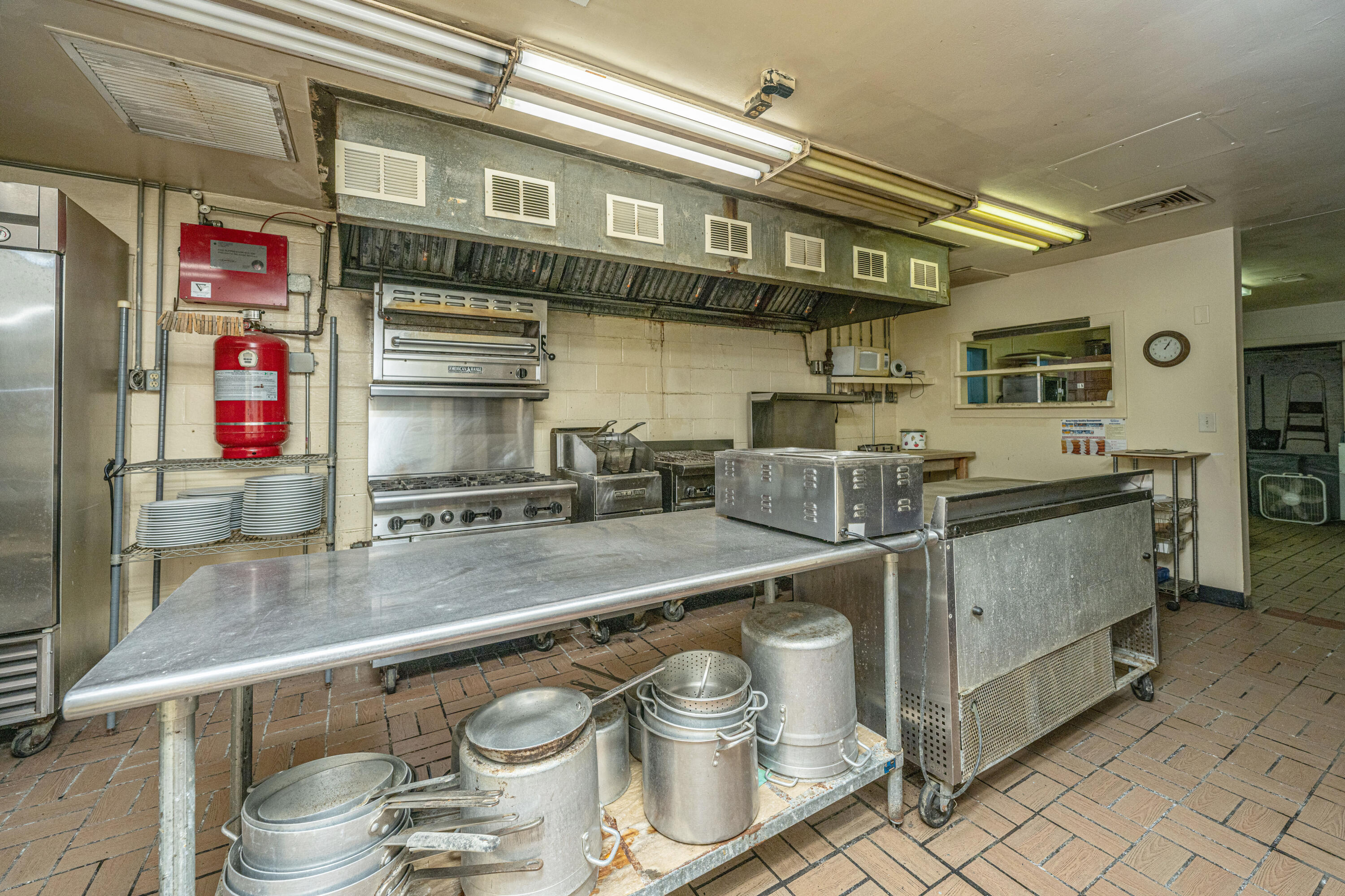 8083 Point Of Pines Road Edisto Island, SC 29438 - Photo 71 of 86 8083PointofPines_OldPostOffice033