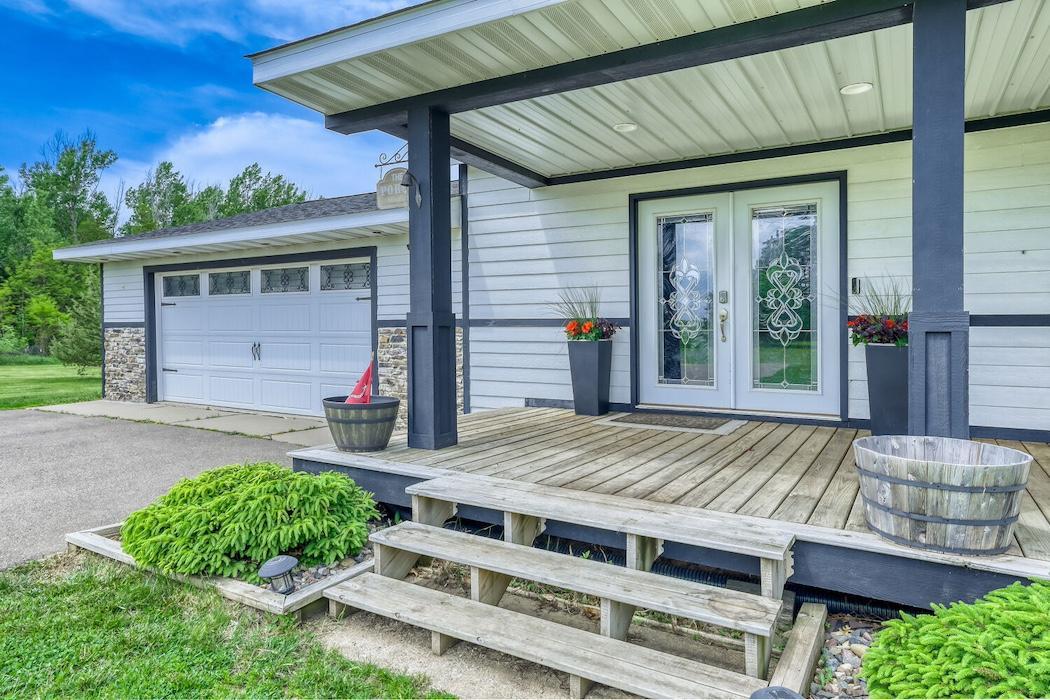 706 County Rd H New Richmond, WI 54017 - Photo 3 of 57
