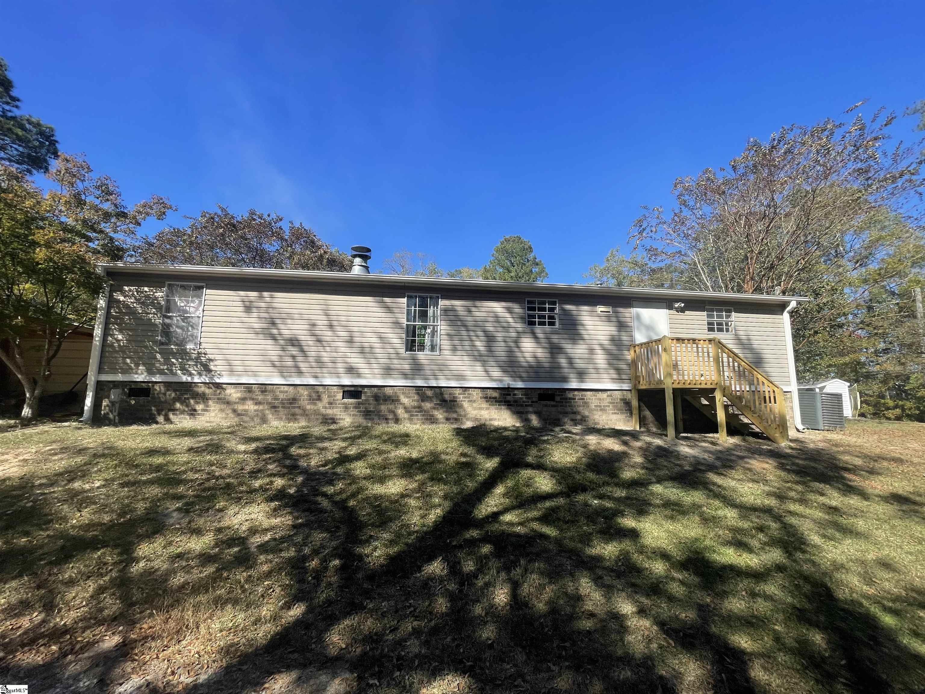 400 Rest Road Waterloo, SC 29384 - Photo 4 of 33