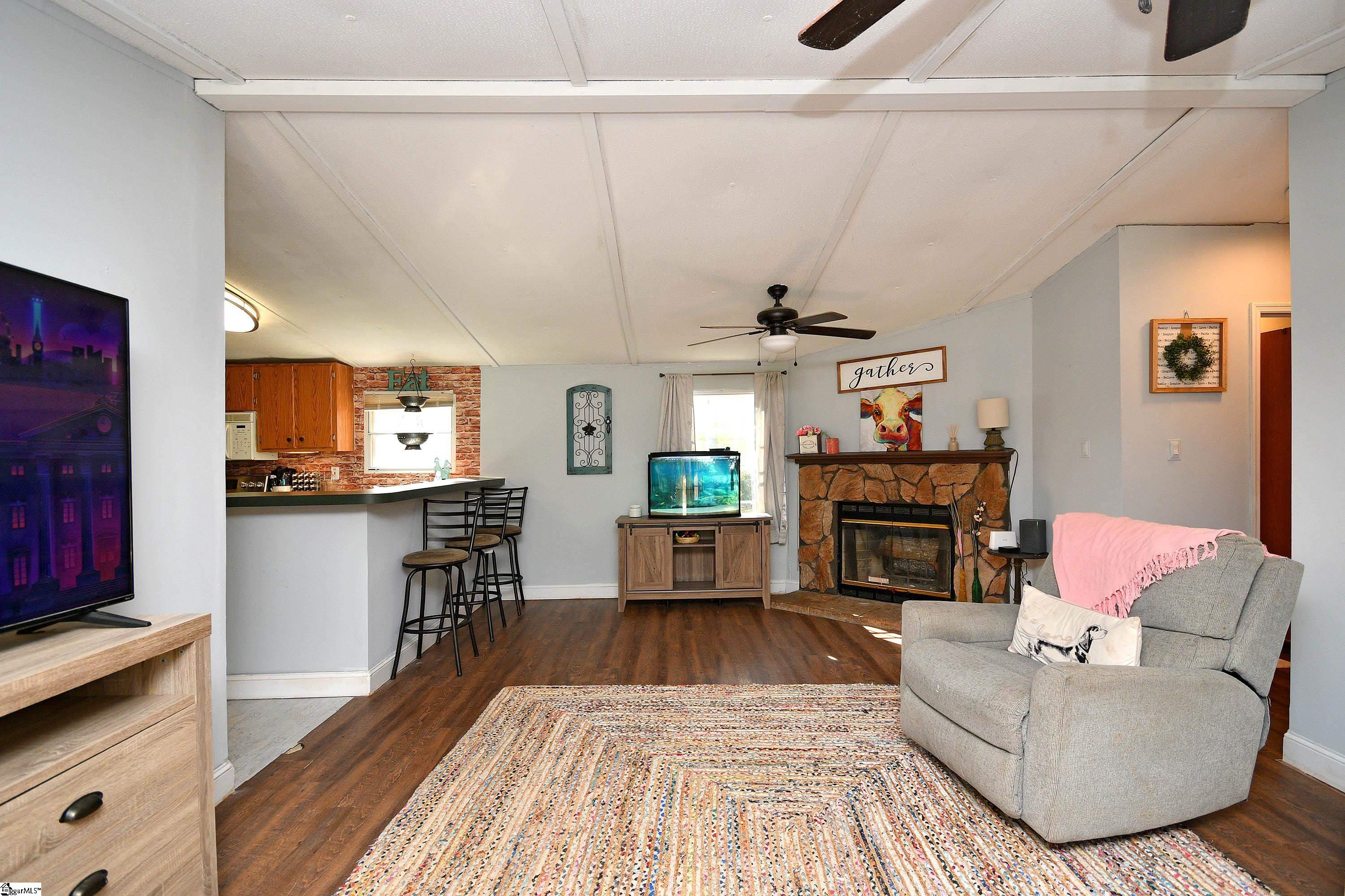 400 Rest Road Waterloo, SC 29384 - Photo 7 of 33