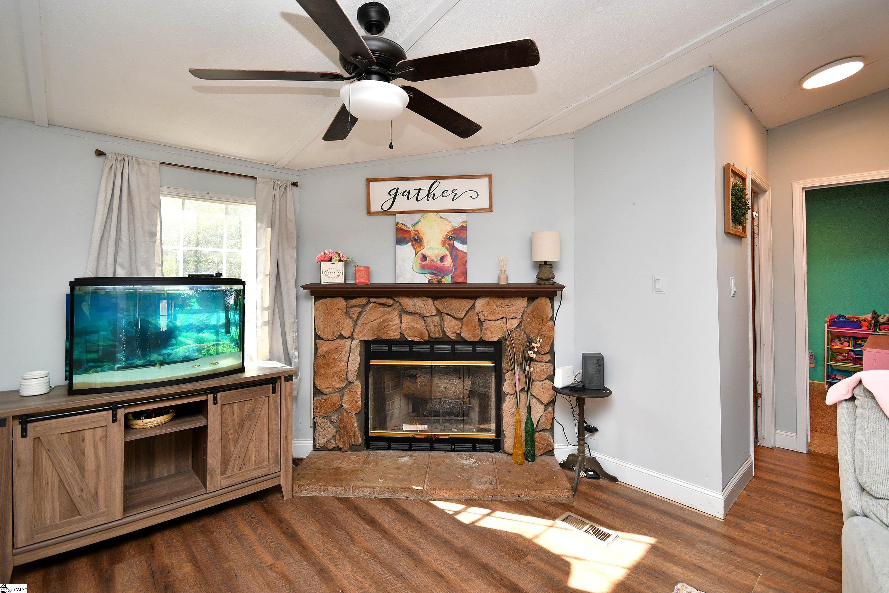 400 Rest Road Waterloo, SC 29384 - Photo 9 of 33