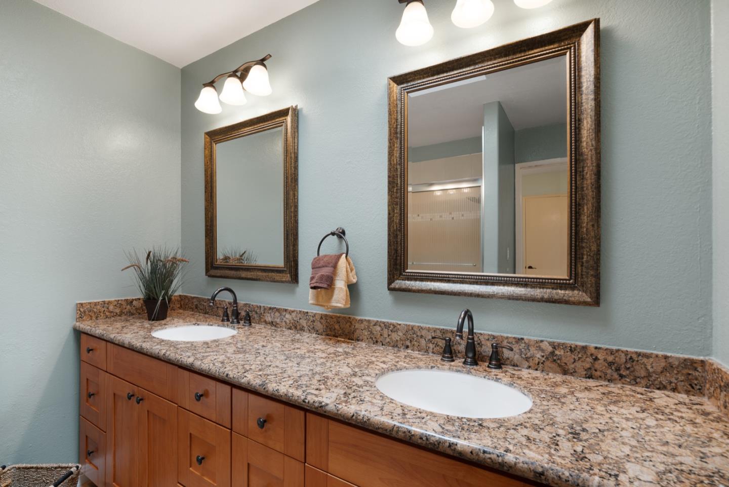 2 Rinconada Circle Belmont, CA 94002 - Photo 17 of 32