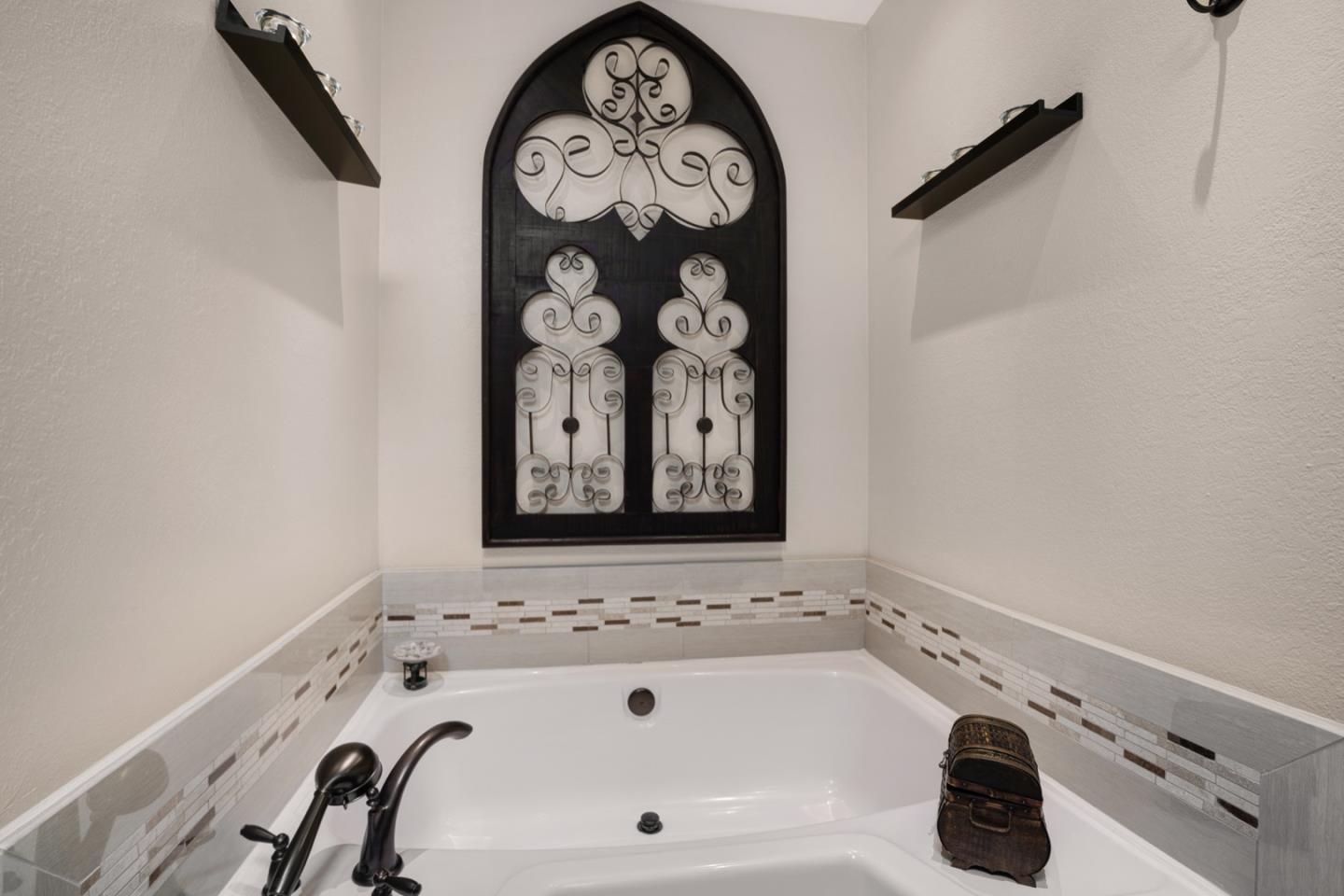 2 Rinconada Circle Belmont, CA 94002 - Photo 26 of 32