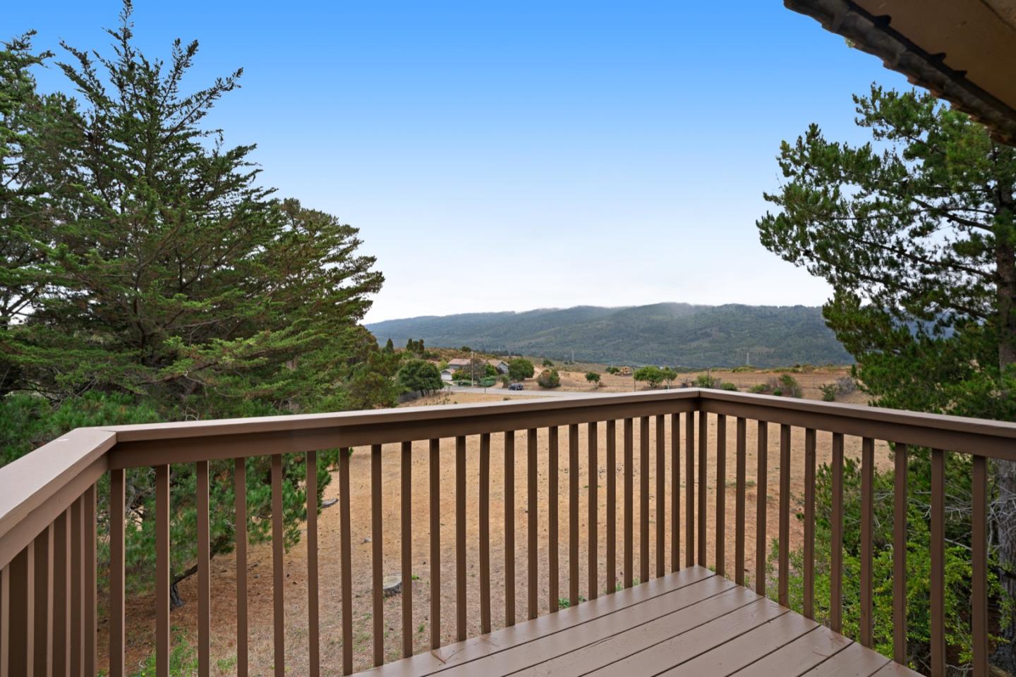 2 Rinconada Circle Belmont, CA 94002 - Photo 28 of 32