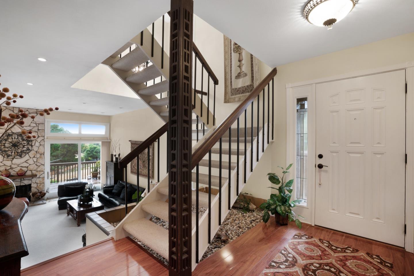 2 Rinconada Circle Belmont, CA 94002 - Photo 7 of 32