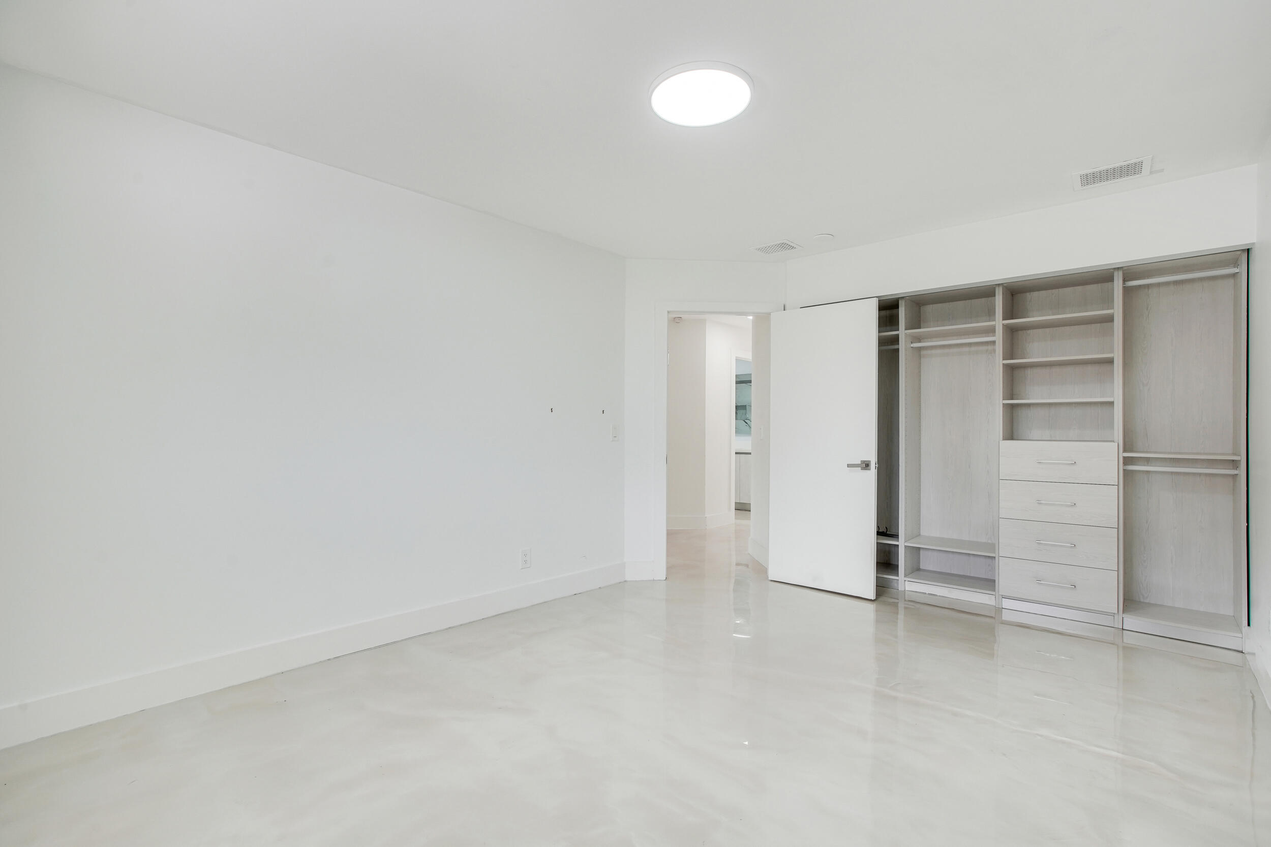 7351 Valencia Drive Boca Raton, FL 33433 - Photo 26 of 39 a view of an empty room