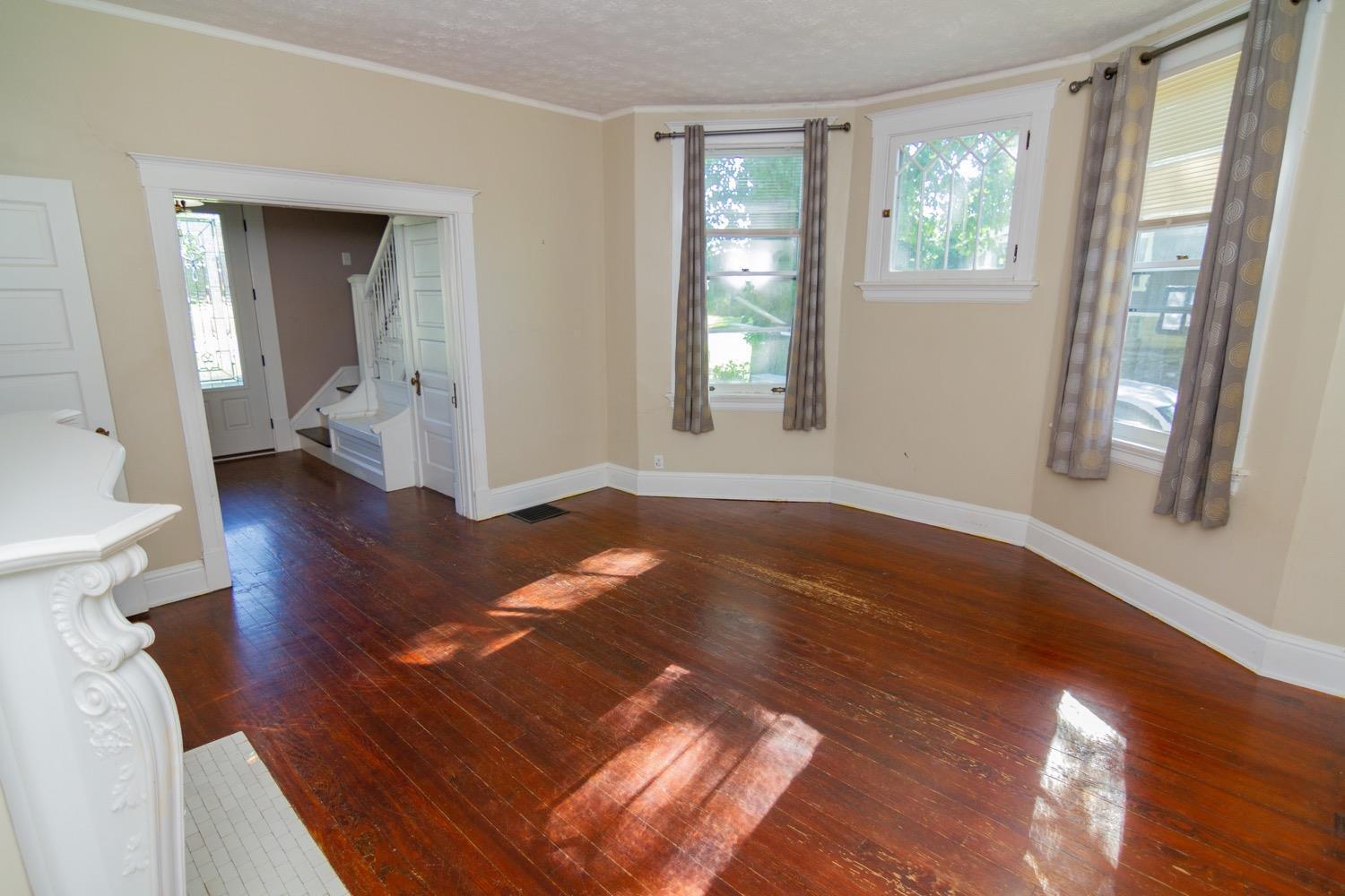 4453 Foley Road Cincinnati, OH 45238 - Photo 6 of 38
