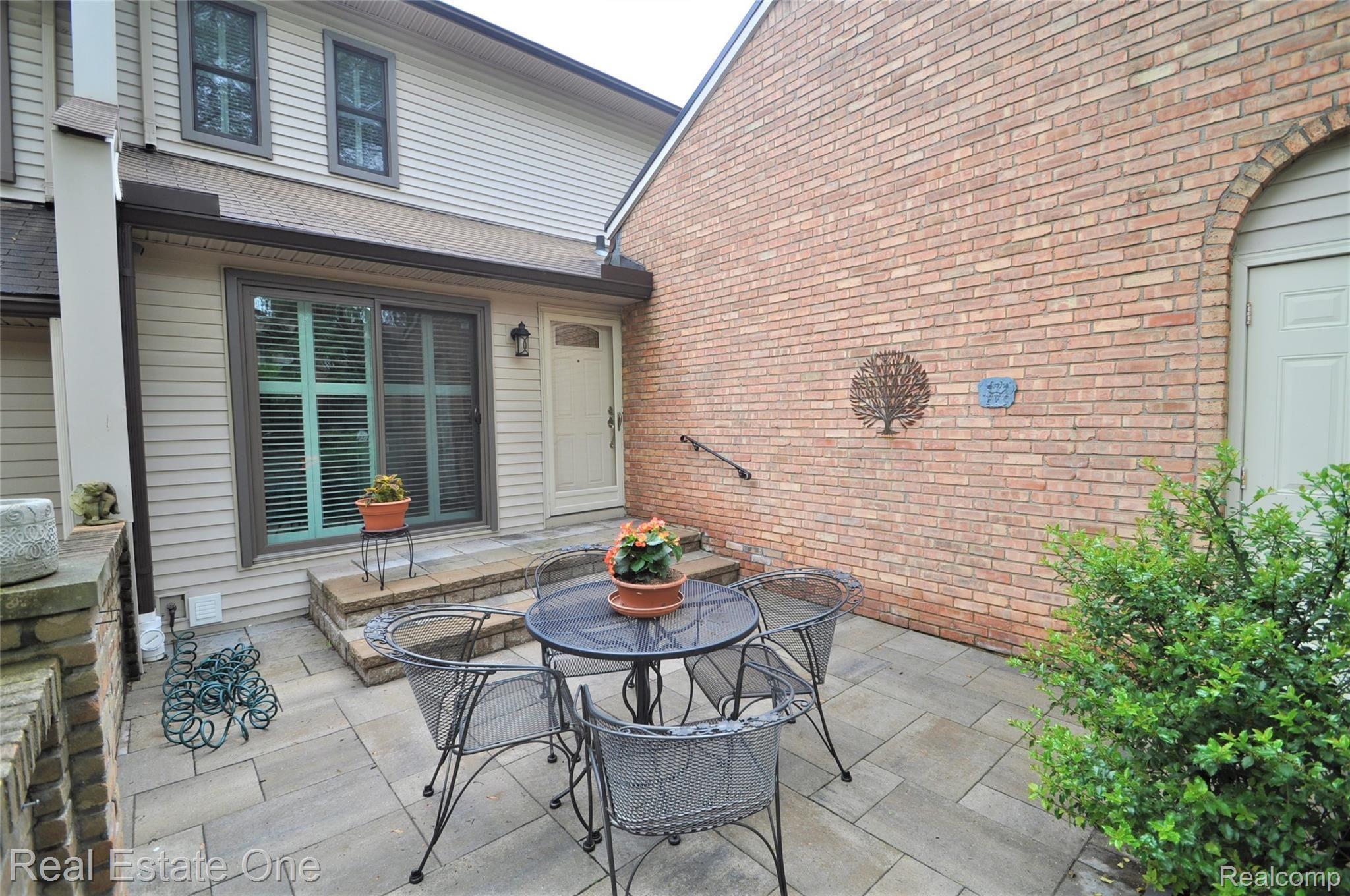 376 Willow Grove Lane, Unit 33 Rochester, MI 48307 - Photo 35 of 44 45.JPG