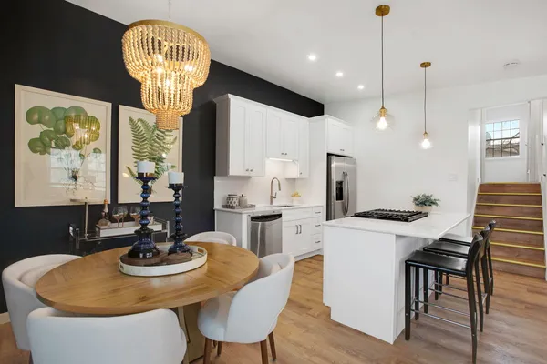 $298,500 | 136 Brookwood Court, Vernon Hills, IL 60061