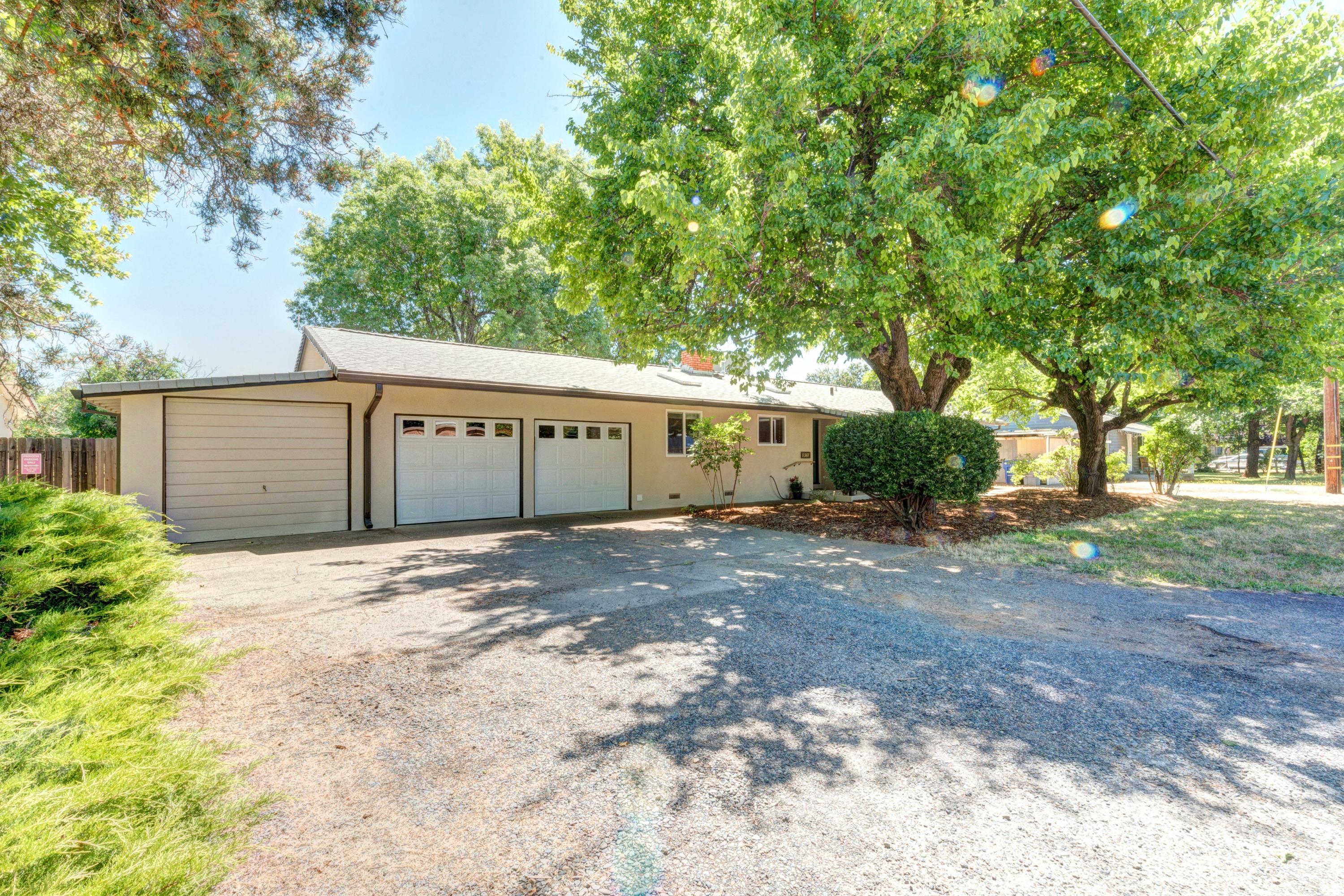 11367 Hawley Road Redding, CA 96003 - Photo 1 of 44 COUNTRY LIVING CLOSE IN