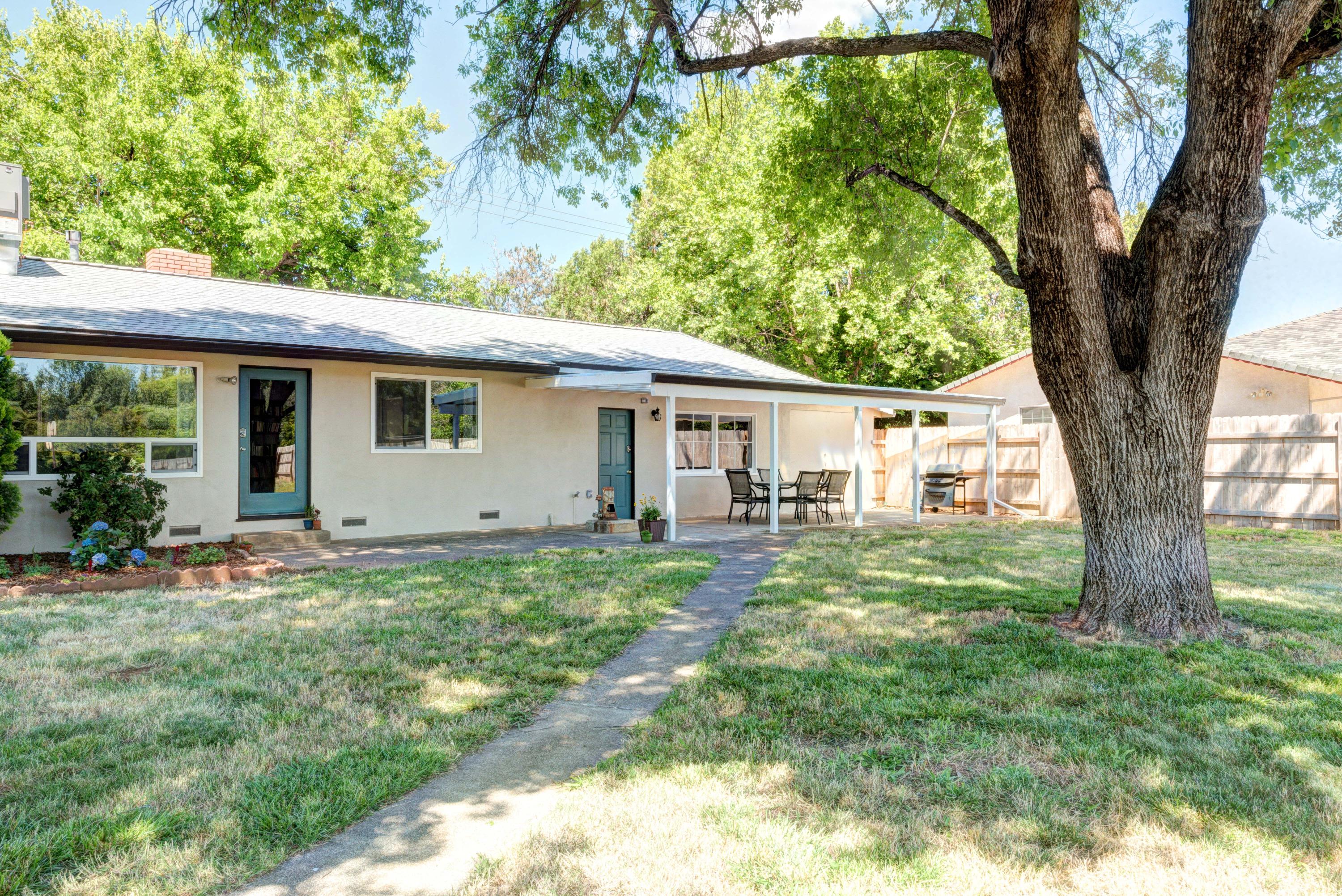 11367 Hawley Road Redding, CA 96003 - Photo 30 of 44 back of home