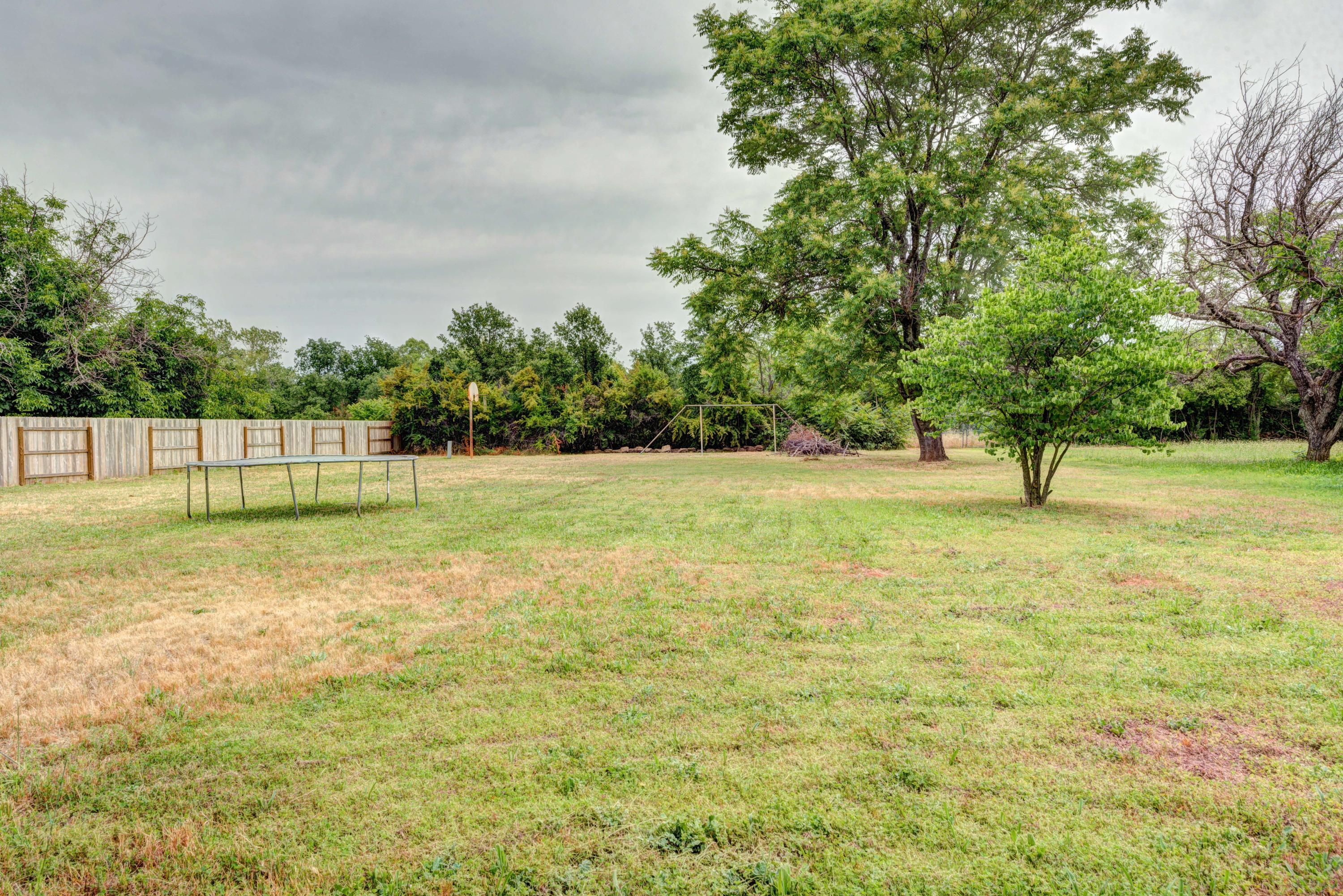 11367 Hawley Road Redding, CA 96003 - Photo 32 of 44 view