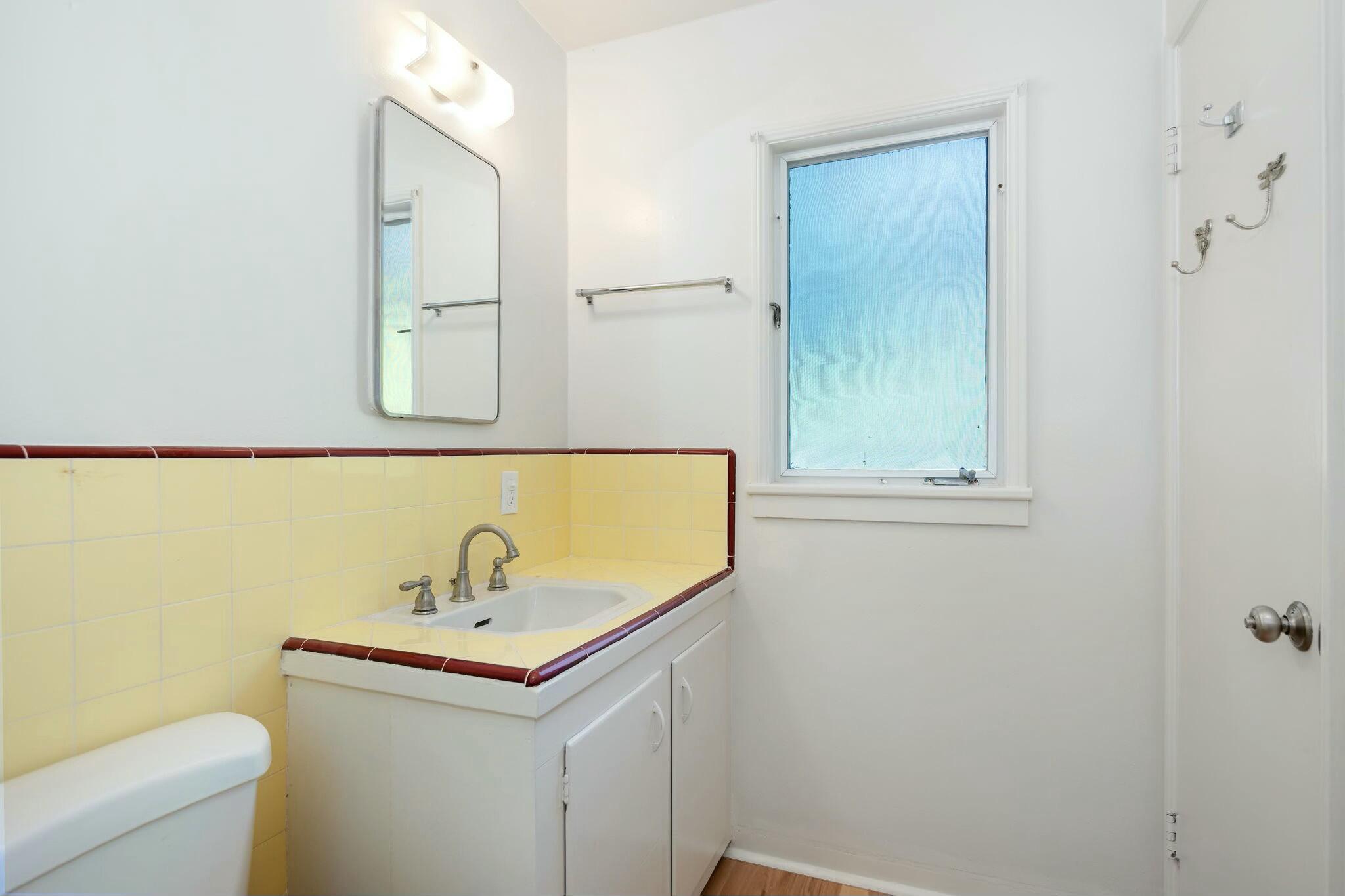 2986 Kenmore Place Santa Barbara, CA 93105 - Photo 12 of 49 a bathroom with a sink and a toilet