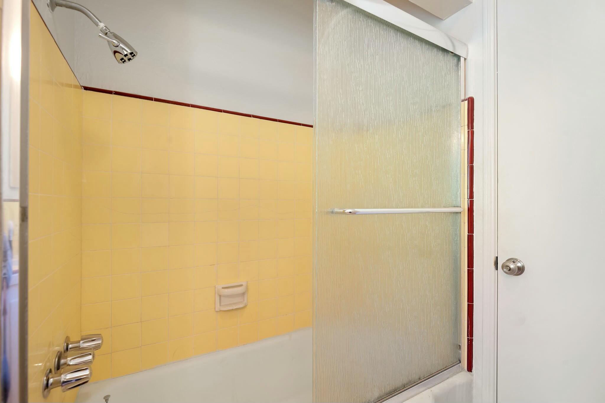 2986 Kenmore Place Santa Barbara, CA 93105 - Photo 13 of 49 a bathroom with a shower