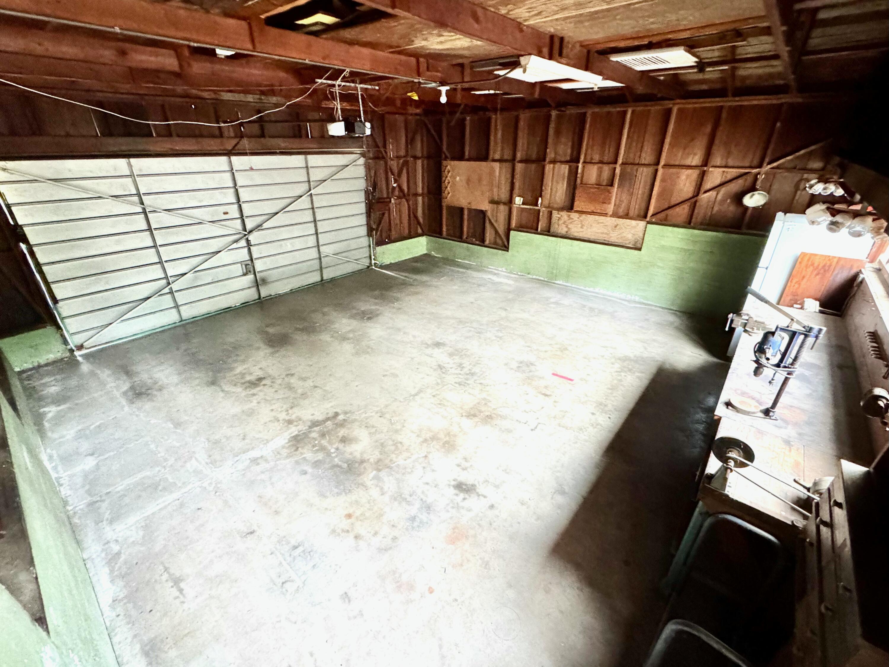 2986 Kenmore Place Santa Barbara, CA 93105 - Photo 47 of 49 a view of a backyard of a house