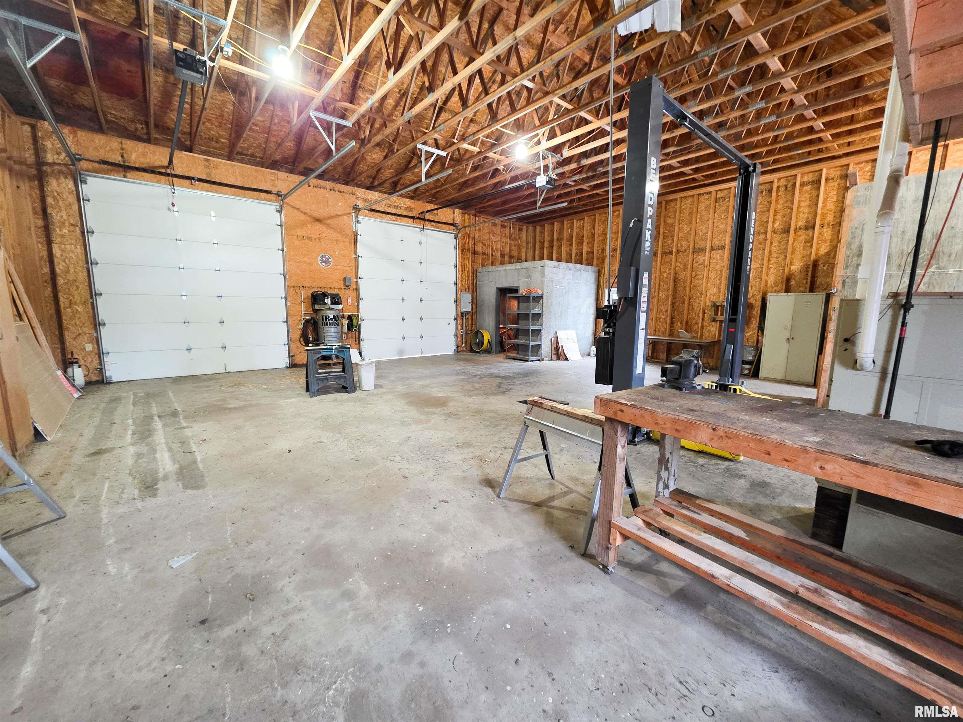 103 Watkins Street Cisne, IL 62823 - Photo 34 of 85